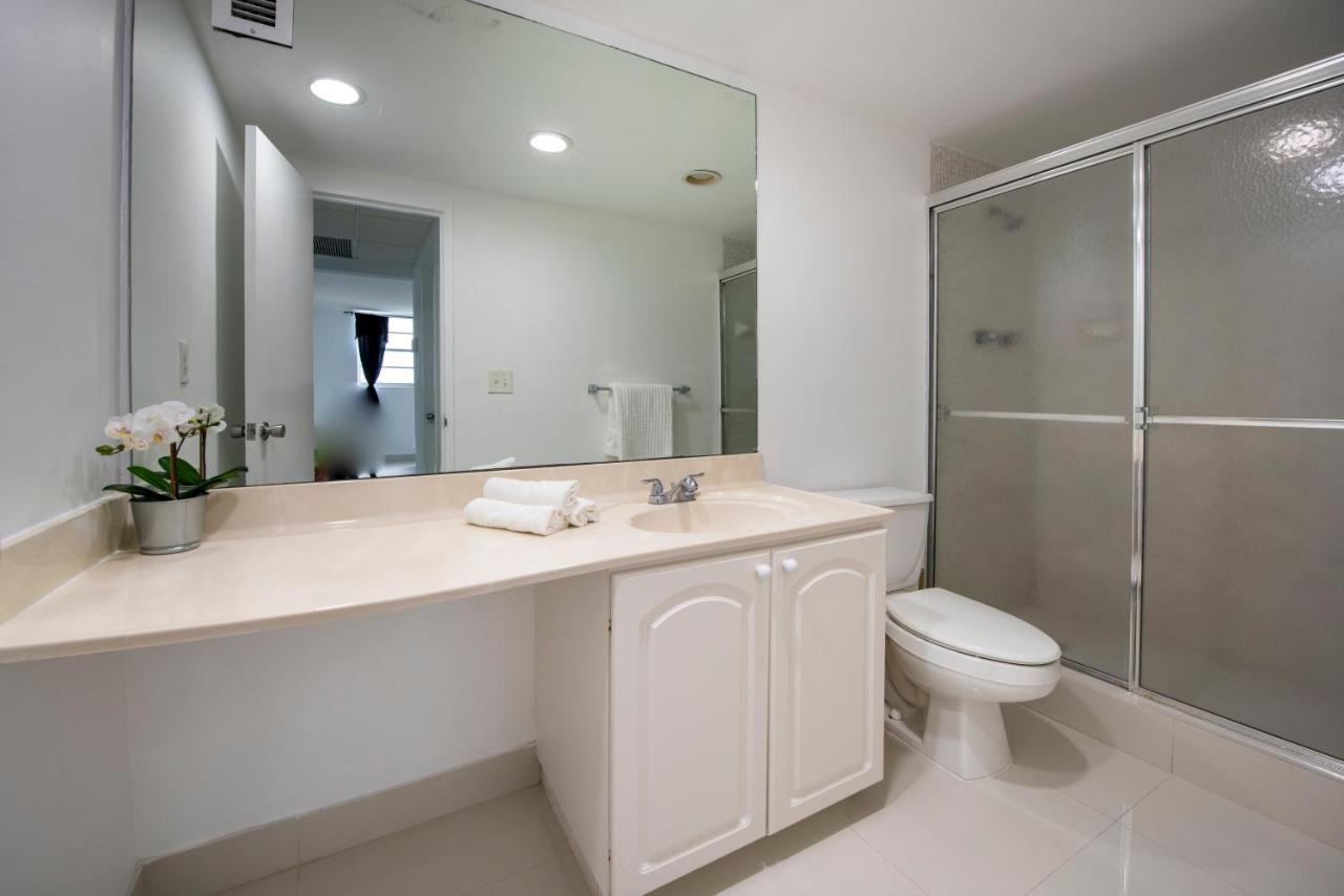 Paradise On Hollywood Beach 2 Bed 2 Bath Exterior photo